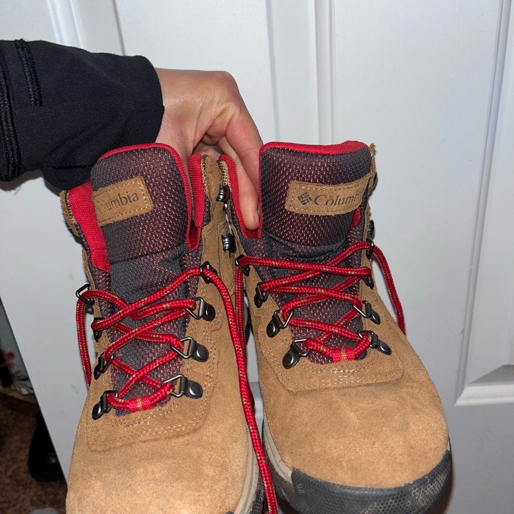 Columbia Tan and Red Hiking Boots